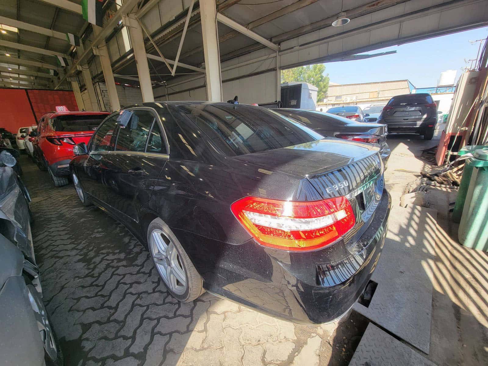 MERCEDES BENZ E 350 - Exterior