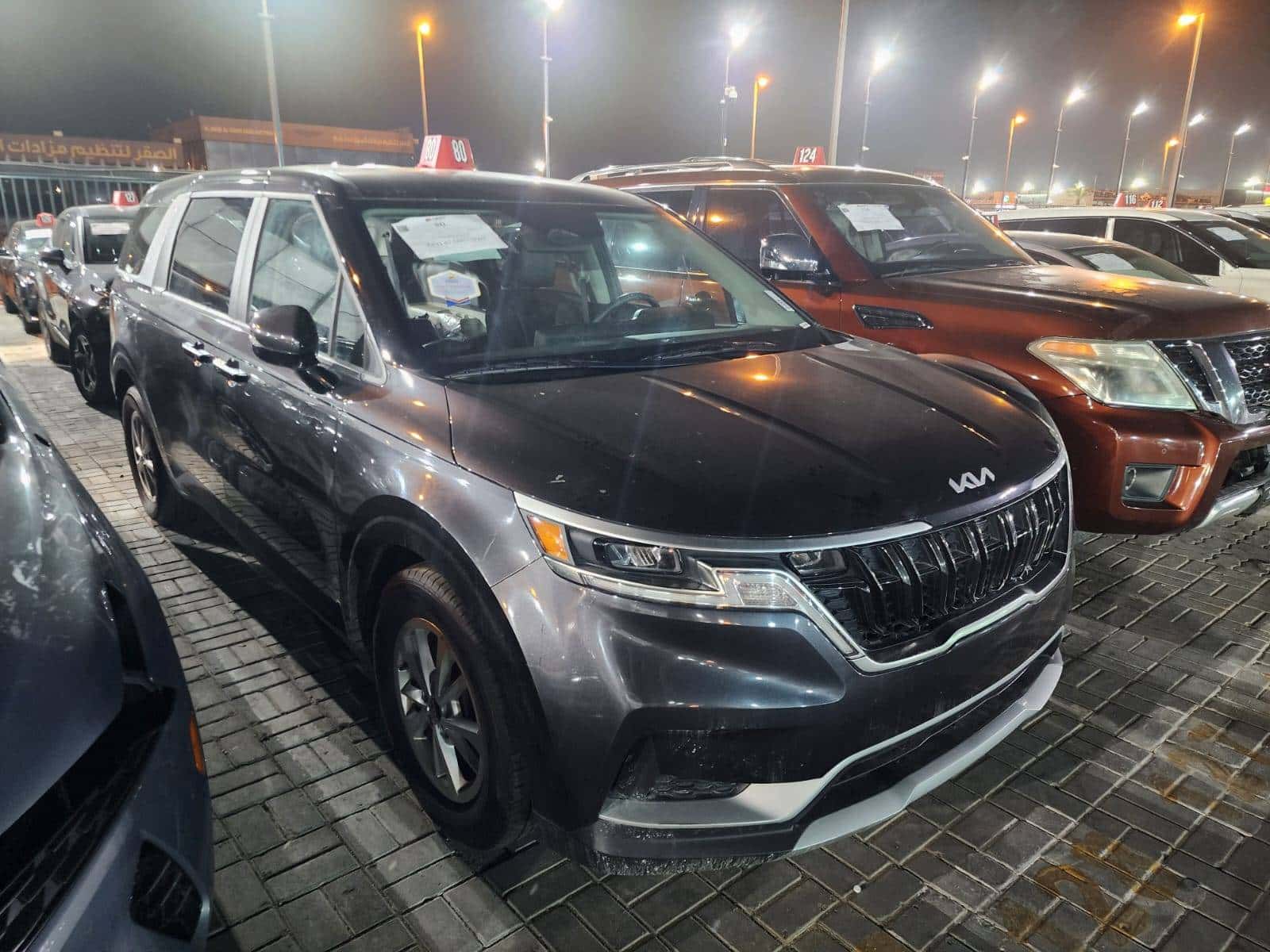KIA CARNIVAL LX 2023 thumbnail 2