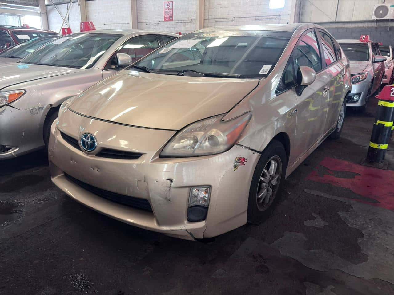 TOYOTA PRIUS 2011 thumbnail 2
