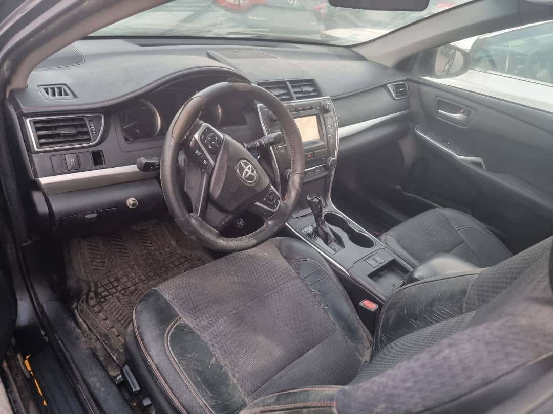 Toyota Camry 2015 thumbnail 6