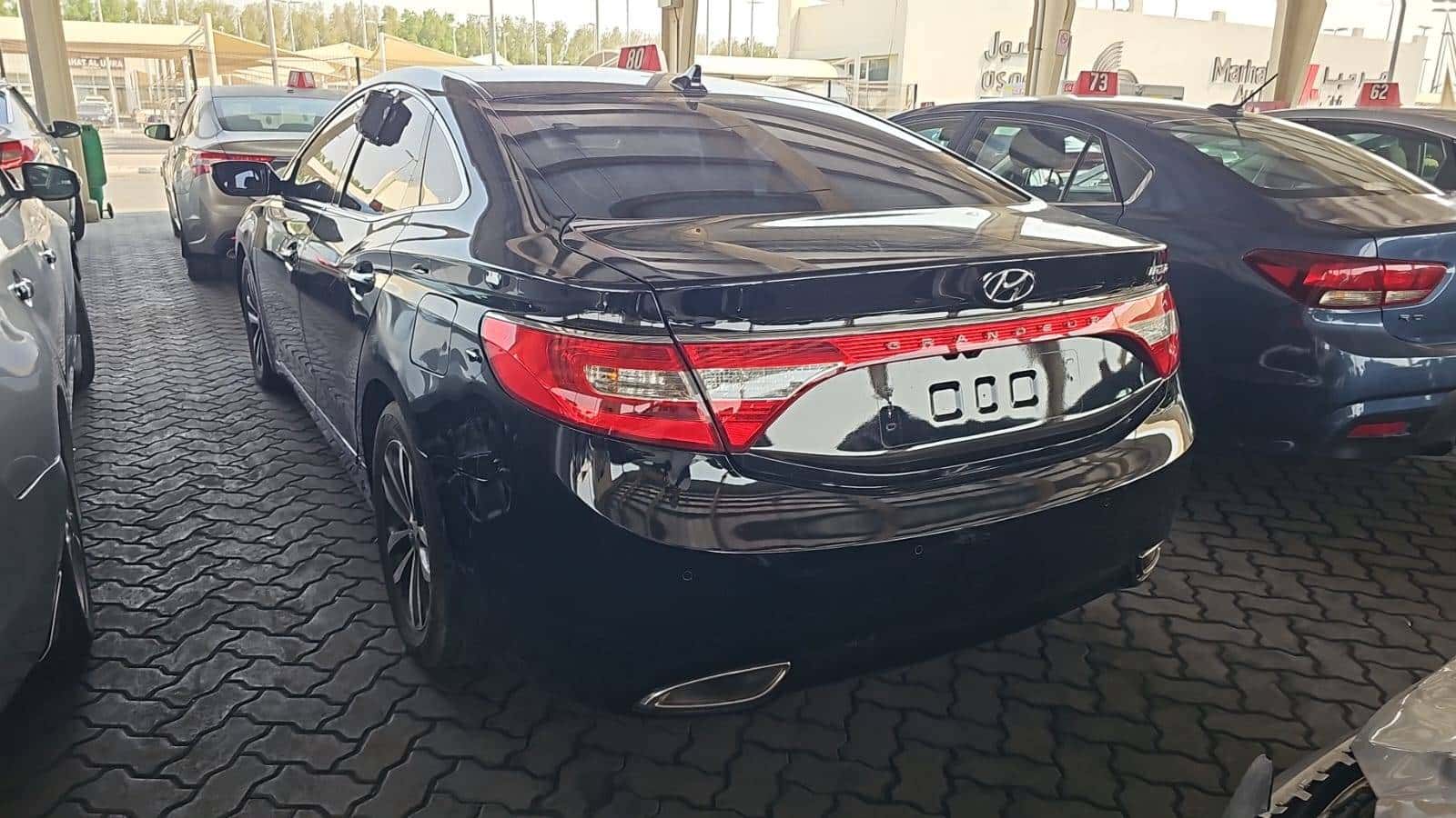 Hyundai GRANDEUR 2011 thumbnail 4
