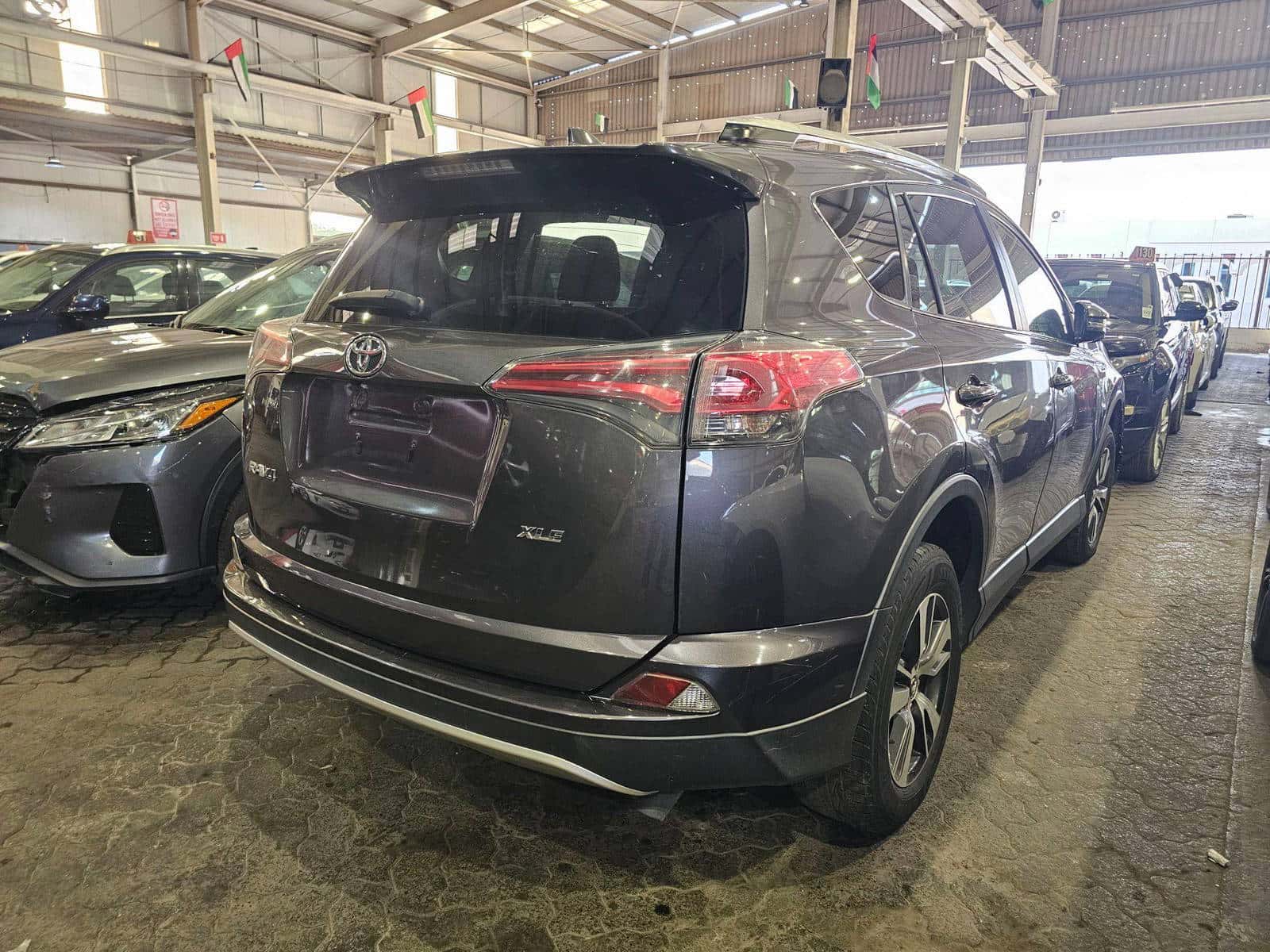 TOYOTA RAV4 2016 thumbnail 2