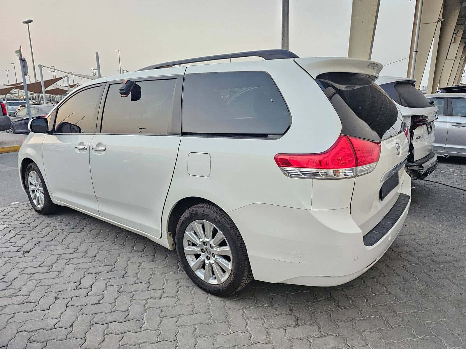 TOYOTA SIENNA 2014 thumbnail 2