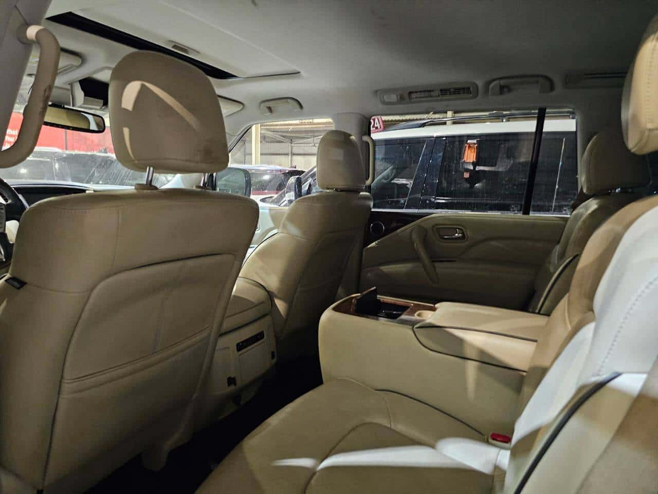 INFINITI QX80 2018 thumbnail 6