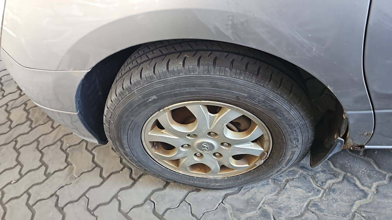 HYUNDAI GRAND STAREX - Exterior