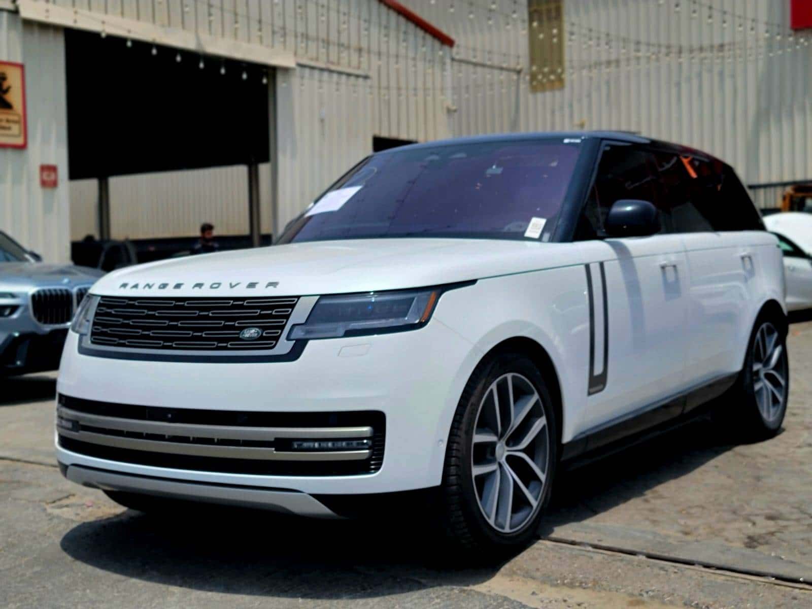 LAND ROVER RANGE ROVER VOGUE AUTOBIOGRAPHY - Exterior