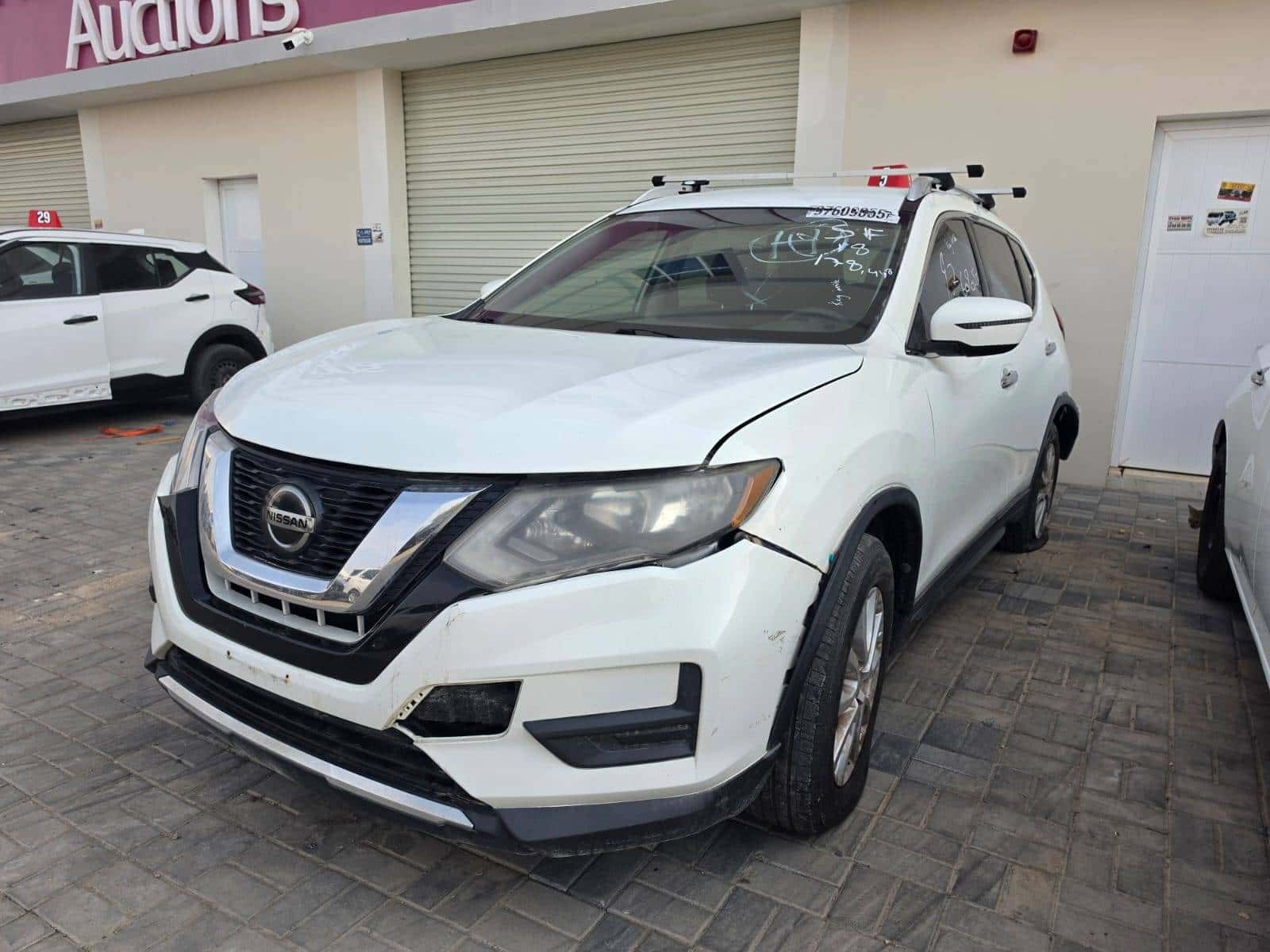 Nissan Rogue 2018 thumbnail 3