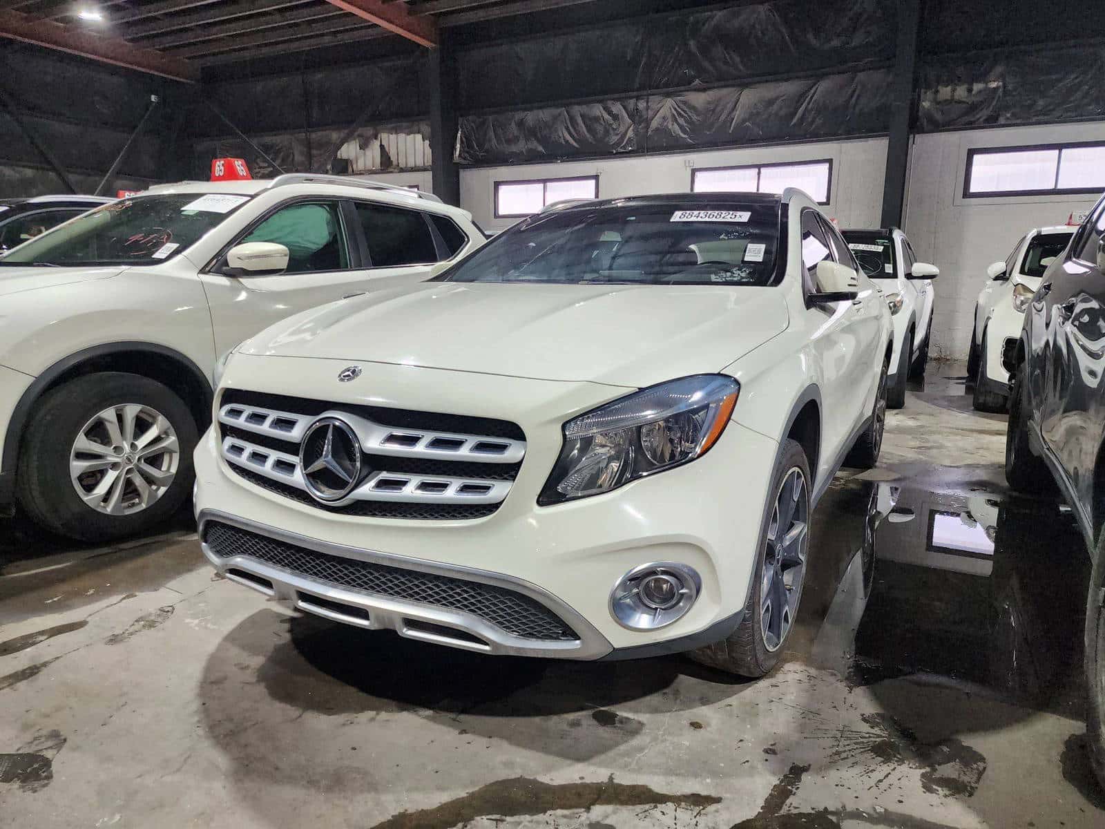 MERCEDES BENZ GLA-250 - Exterior