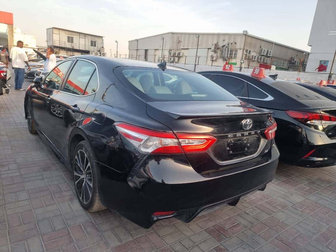 Toyota Camry 2020 thumbnail 2