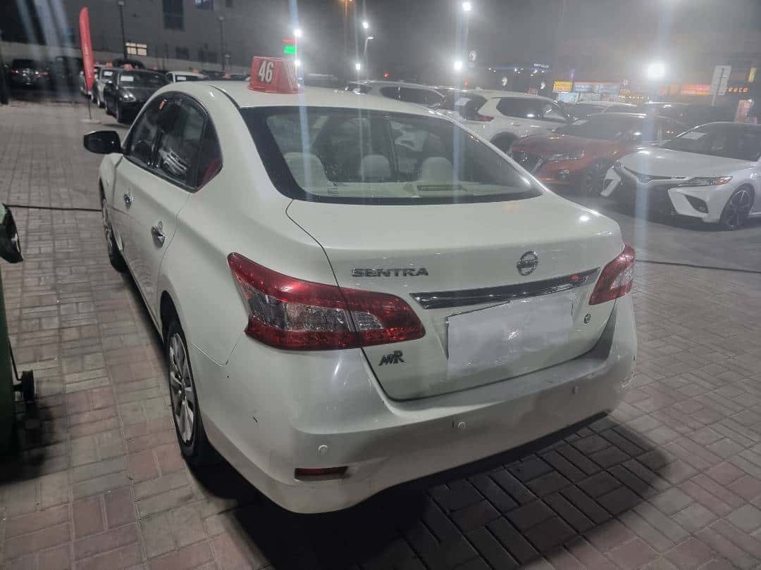 Nissan Sentra 2020 thumbnail 4