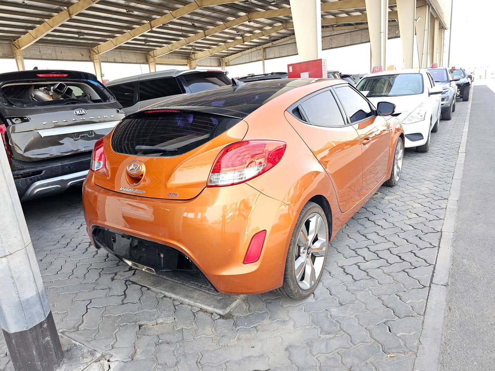 HYUNDAI VELOSTER 2012 thumbnail 4