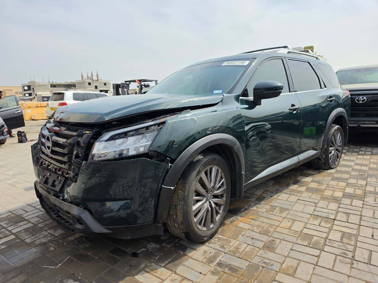 Nissan Pathfinder 2024 thumbnail 3