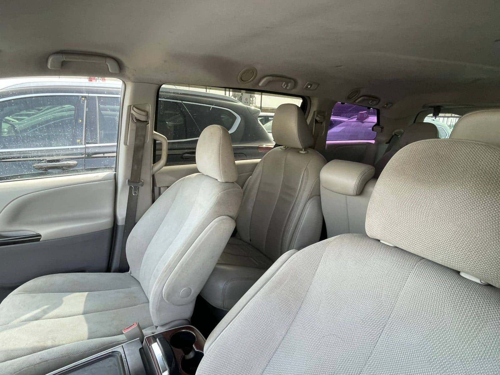 TOYOTA SIENNA 2012 thumbnail 6