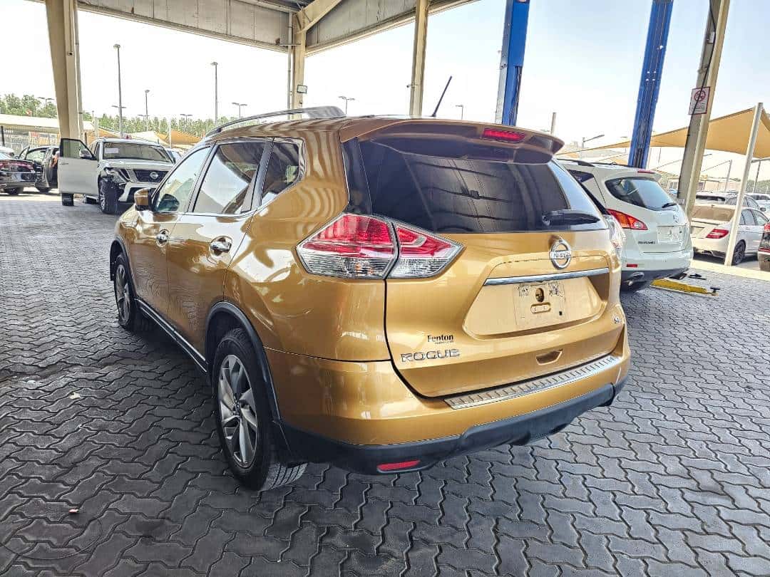 NISSAN ROGUE - Exterior