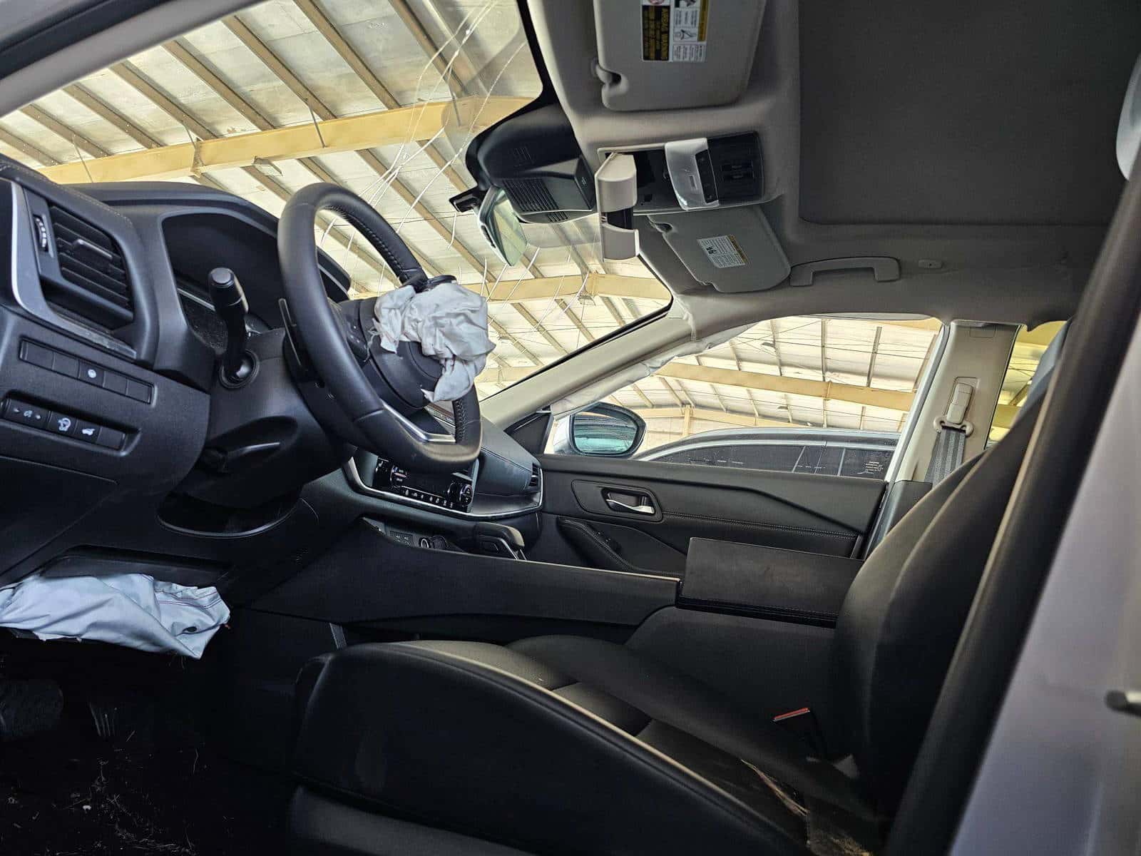 NISSAN ROGUE - Exterior