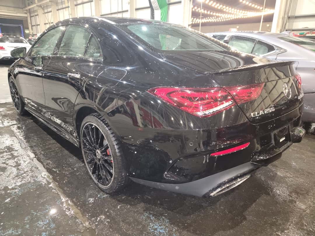 MERCEDES BENZ CLA 250 - Exterior