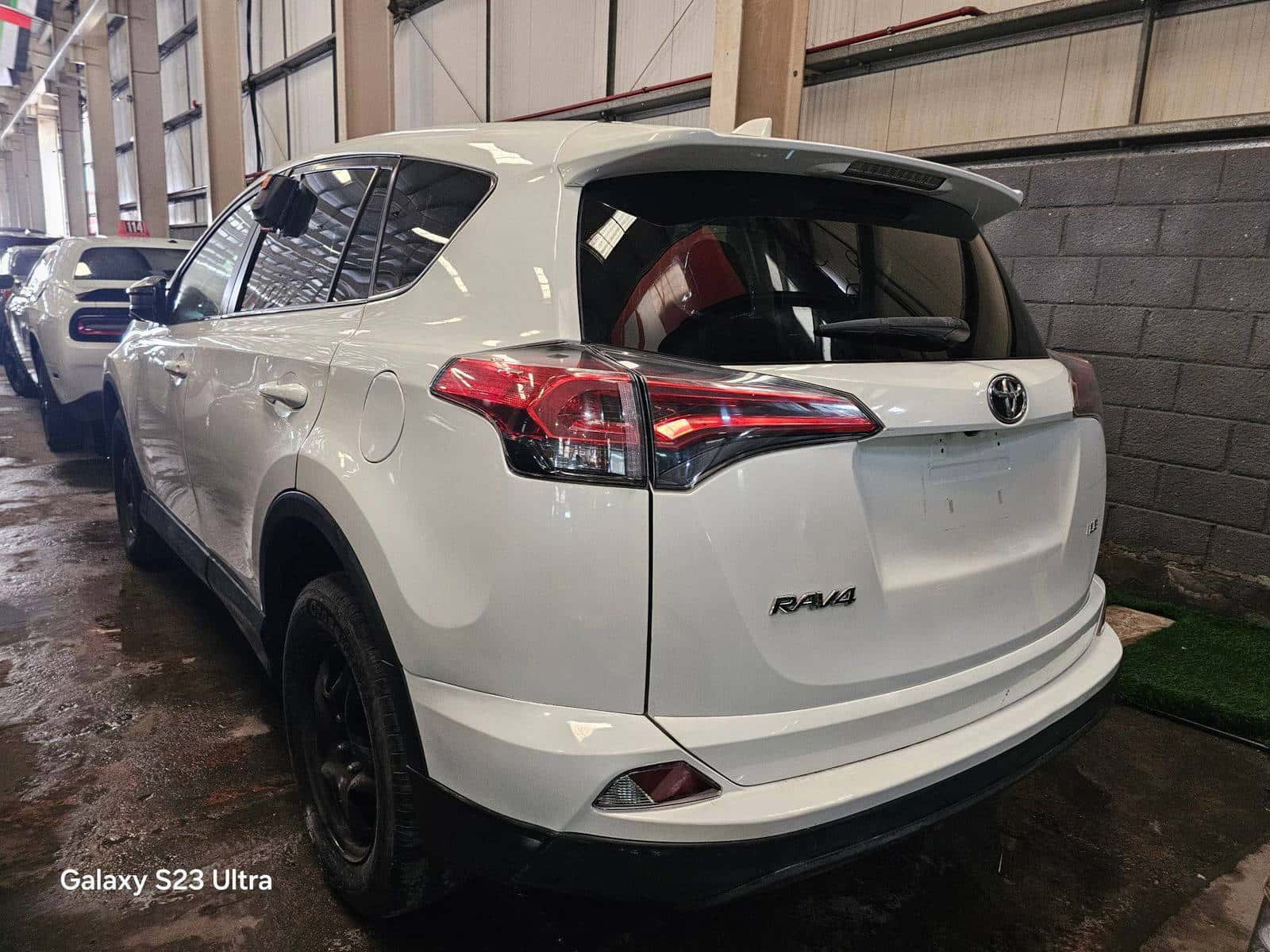 TOYOTA RAV4 - Exterior