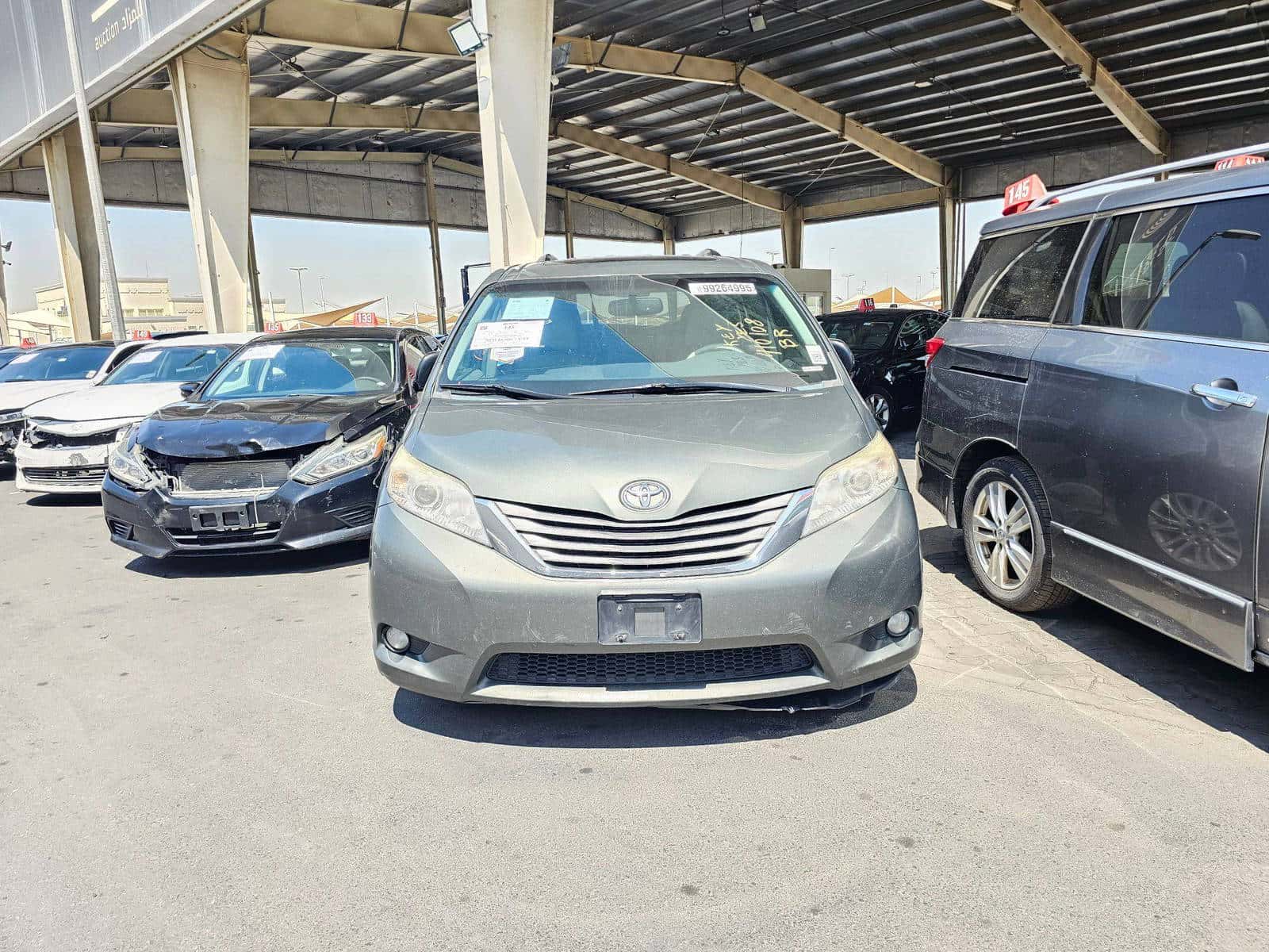 TOYOTA SIENNA 2014 thumbnail 2