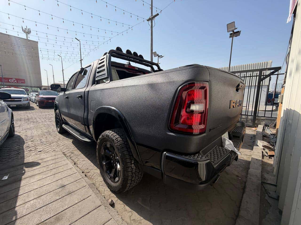 Dodge RAM 1500 2025 thumbnail 1