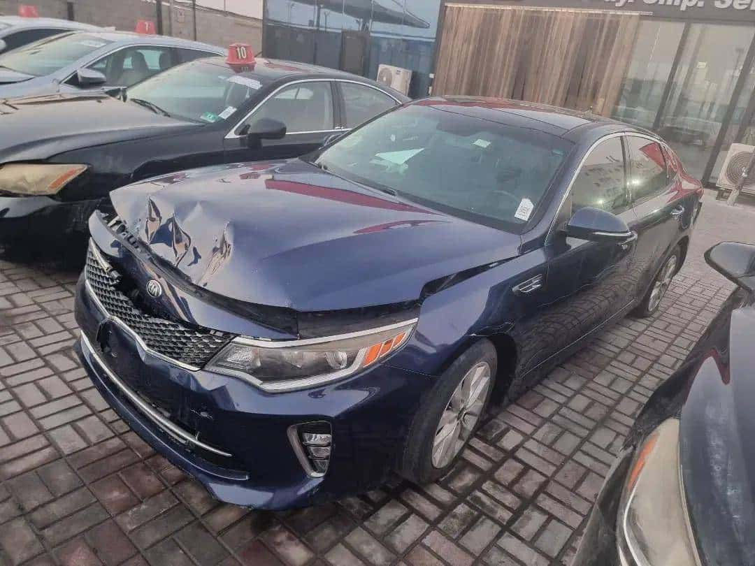 Kia Optima 2018 thumbnail 1