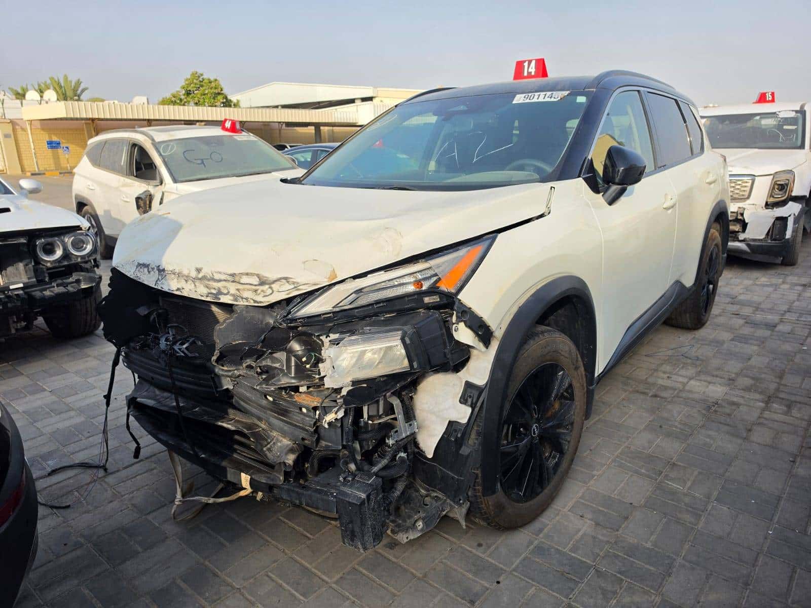 Nissan Rogue 2023 thumbnail 2