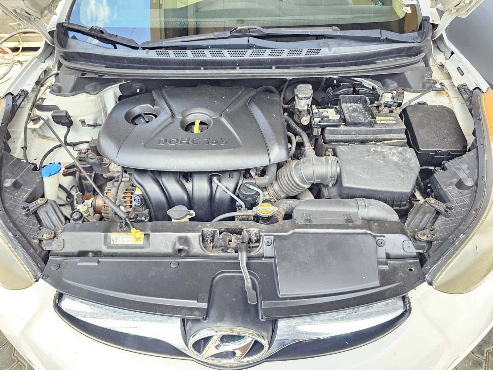 Hyundai Elantra 2012 thumbnail 3