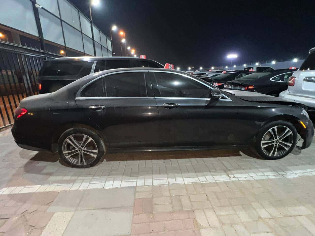 MERCEDES BENZ E350 2021 thumbnail 5