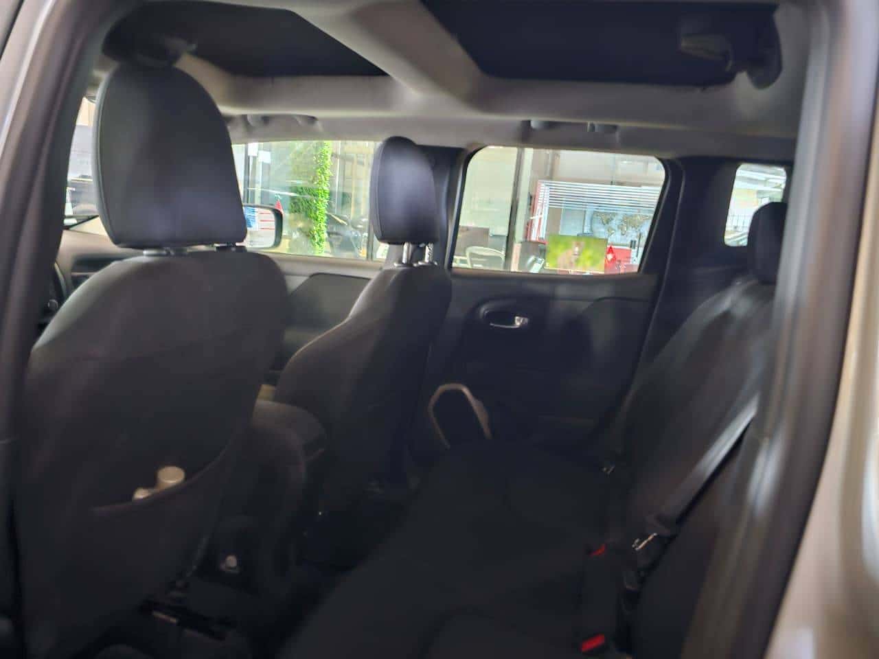 Jeep RENEGADE LATITUDE 2016 thumbnail 6