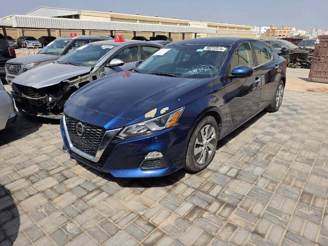 Nissan Altima 2020 thumbnail 1