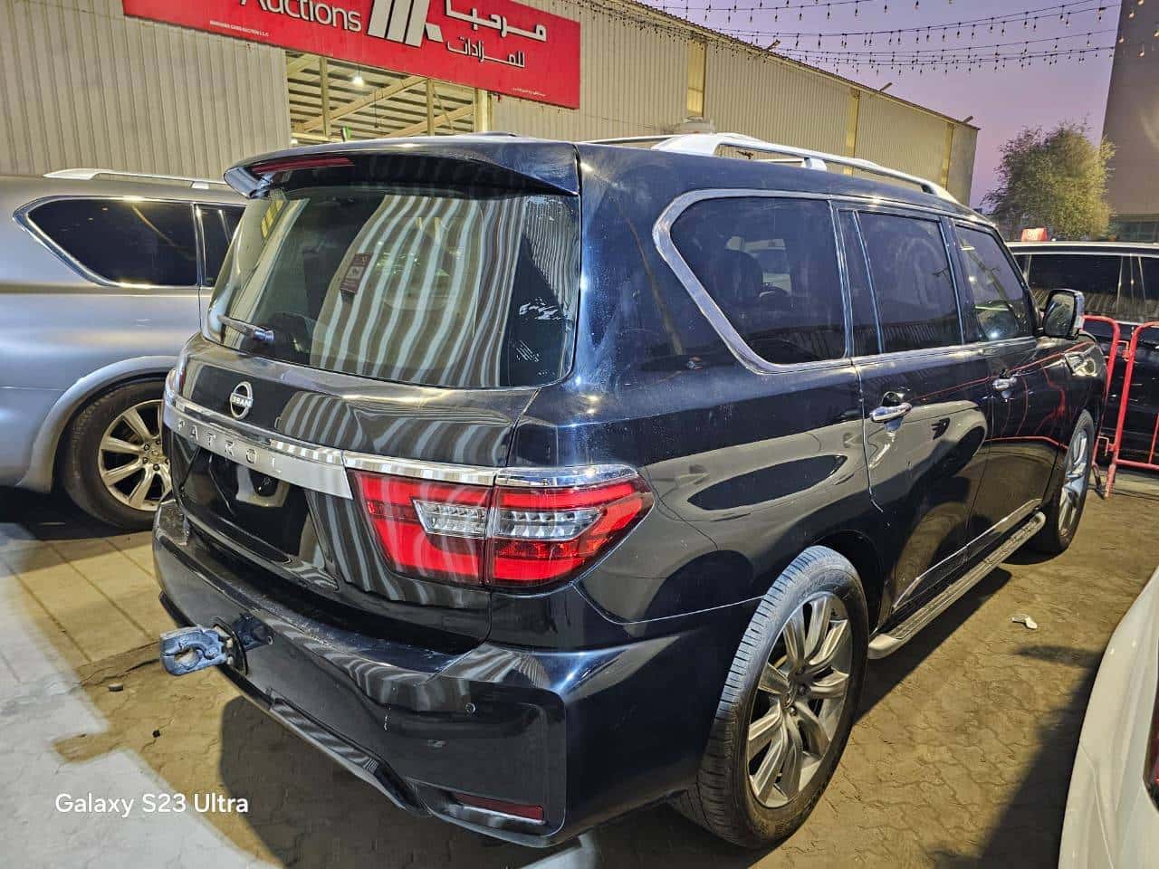 INFINITI QX80 - Exterior