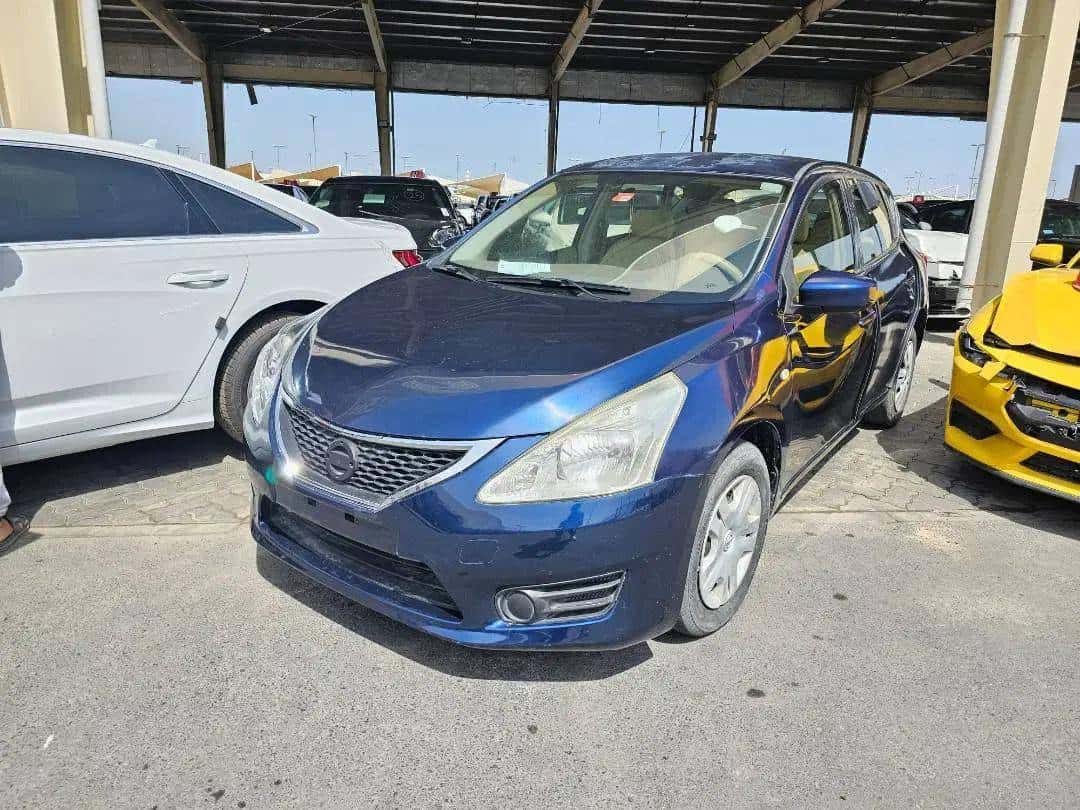 Nissan TIDA 2014 thumbnail 2