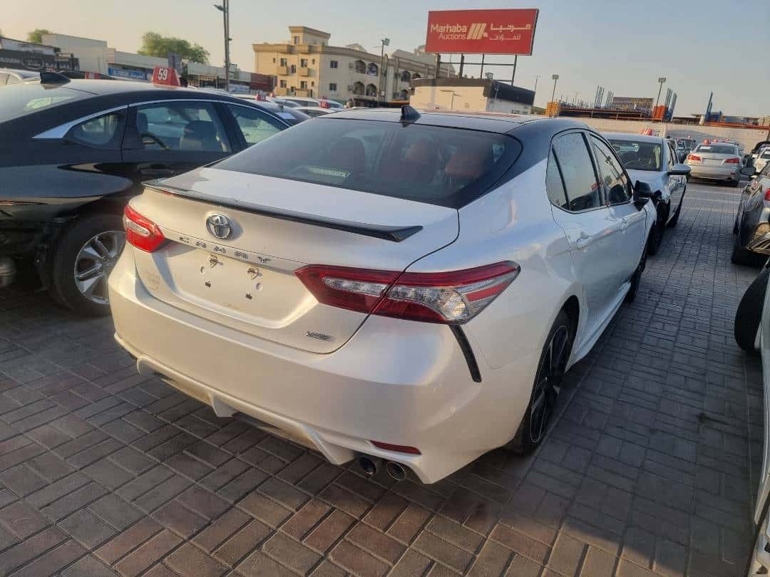 Toyota Camry 2019 thumbnail 2