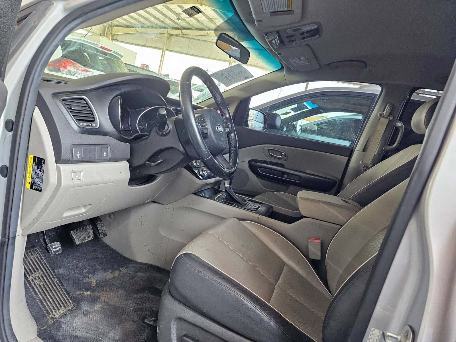 KIA SEDONA 2017 thumbnail 7