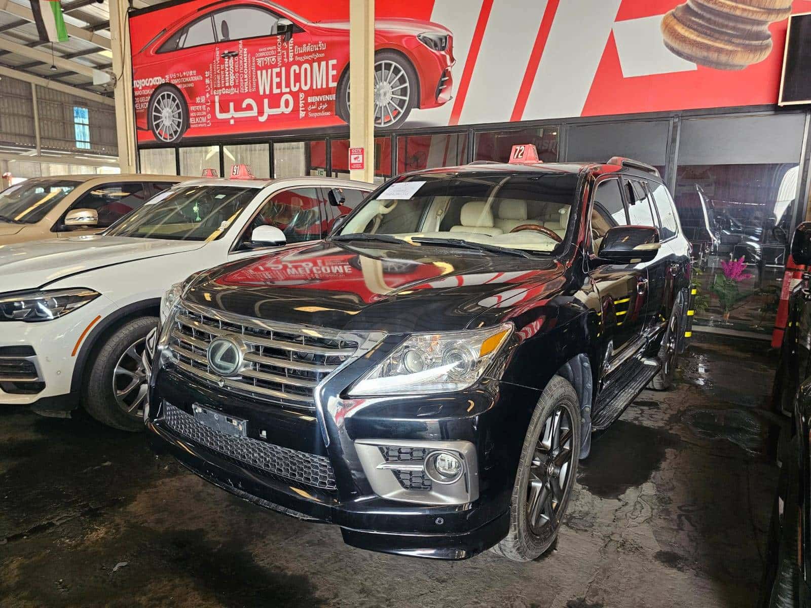 Lexus LX 570 2009 thumbnail 2