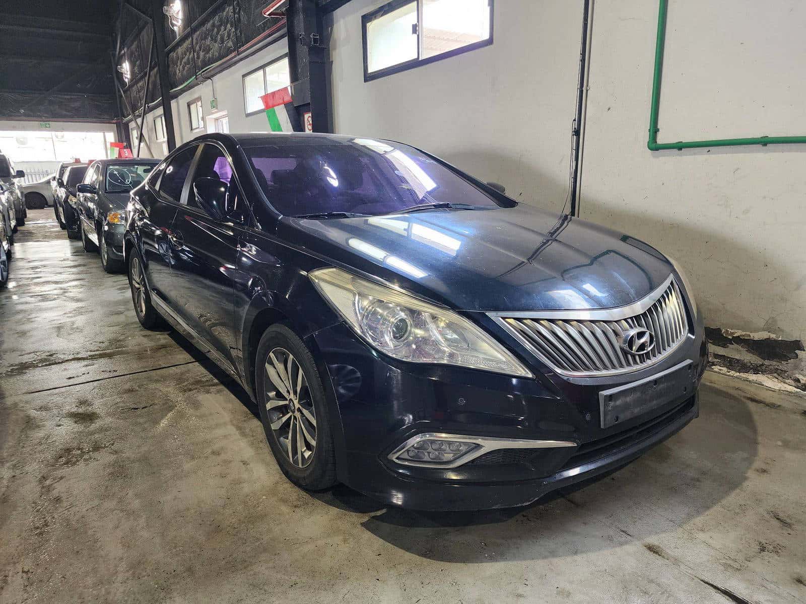 Hyundai GRANDEUR 2014 thumbnail 2