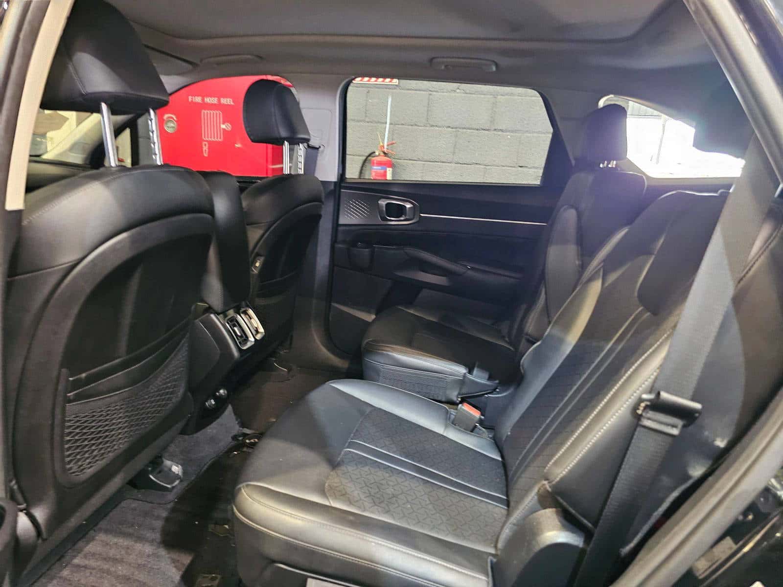 KIA SORENTO 2023 thumbnail 6