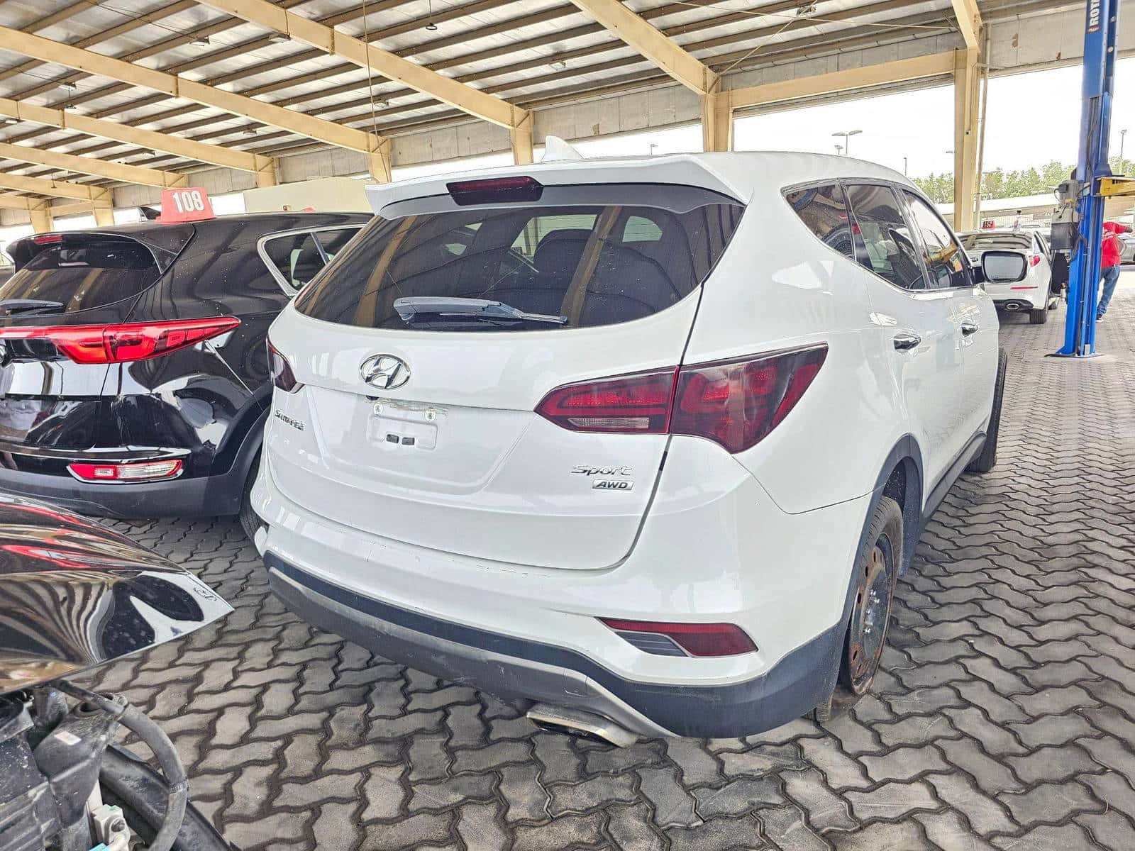 HYUNDAI SANTA FE - Exterior