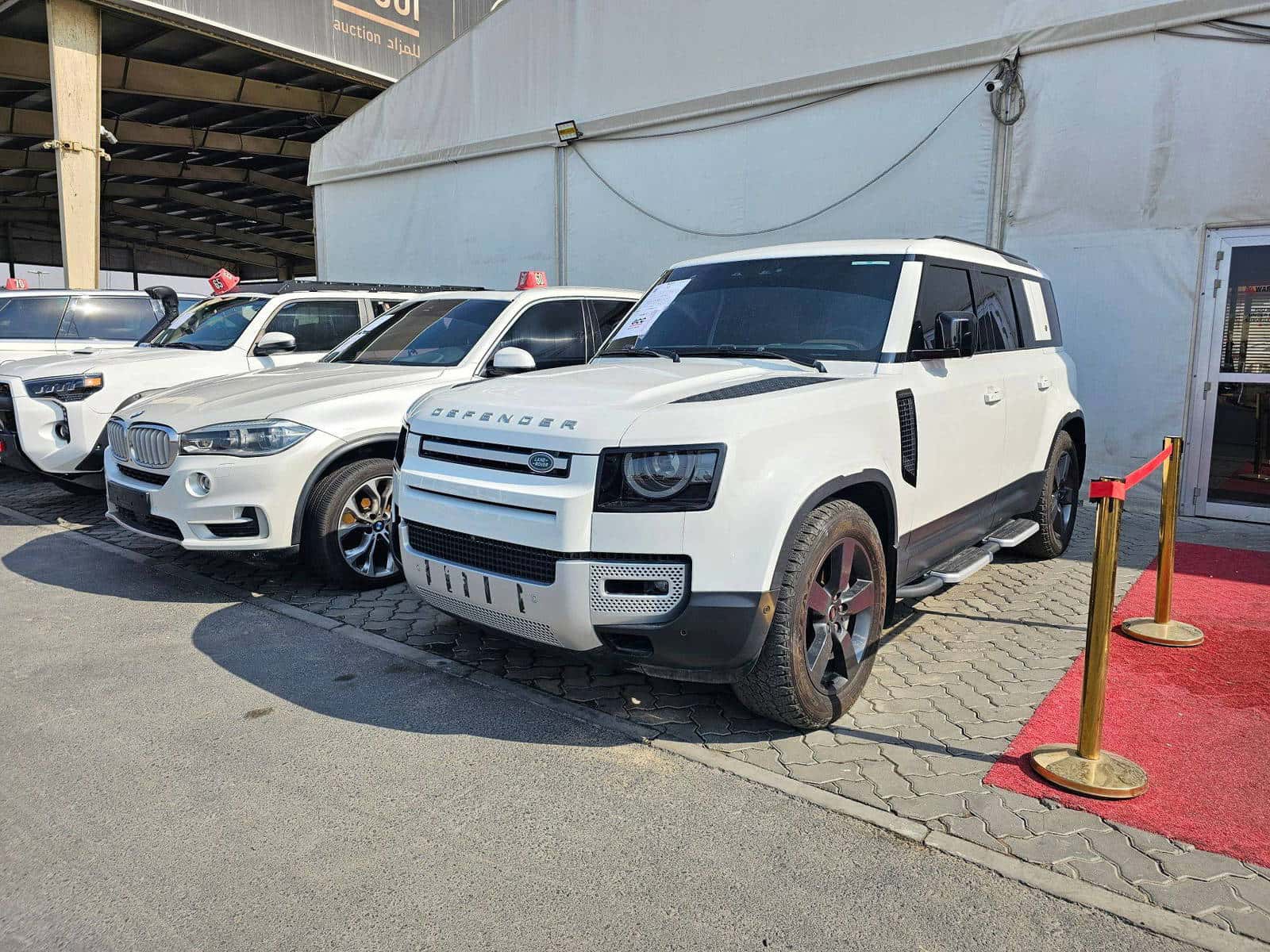 LAND ROVER DEFENDER HSE P400 - Exterior