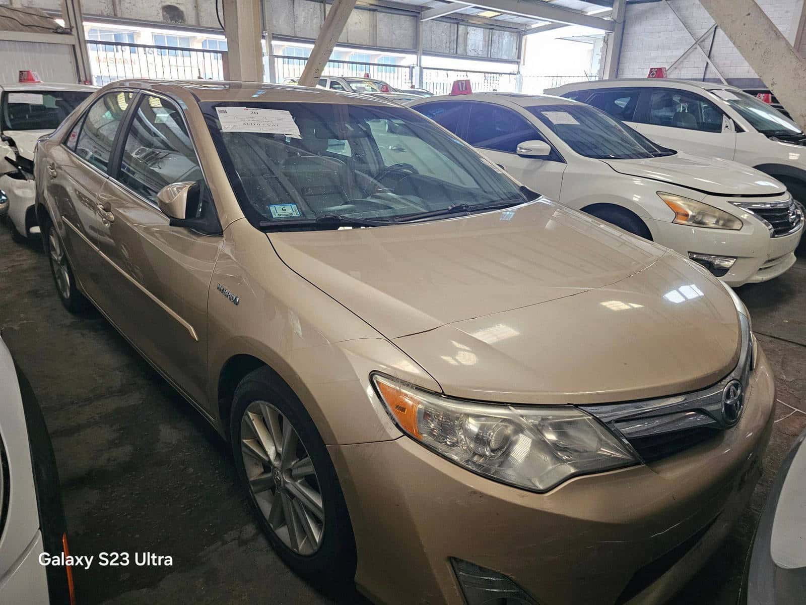TOYOTA CAMRY - Exterior