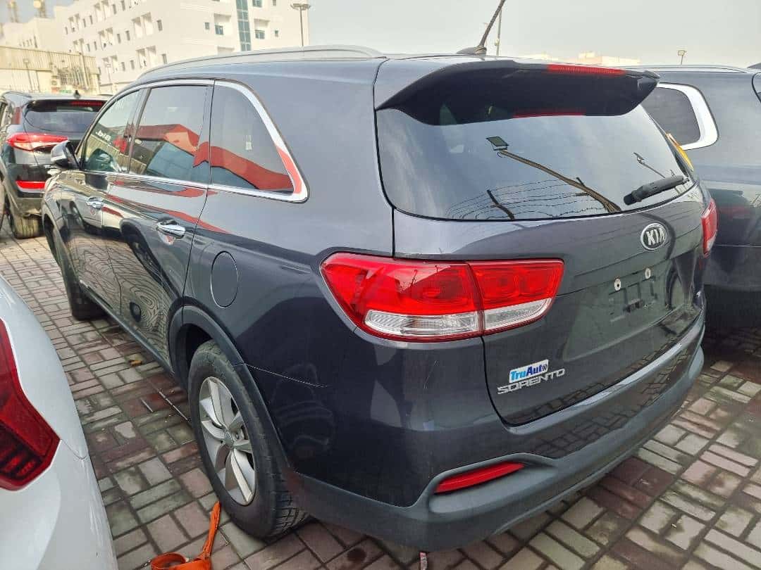 KIA SORENTO - Exterior
