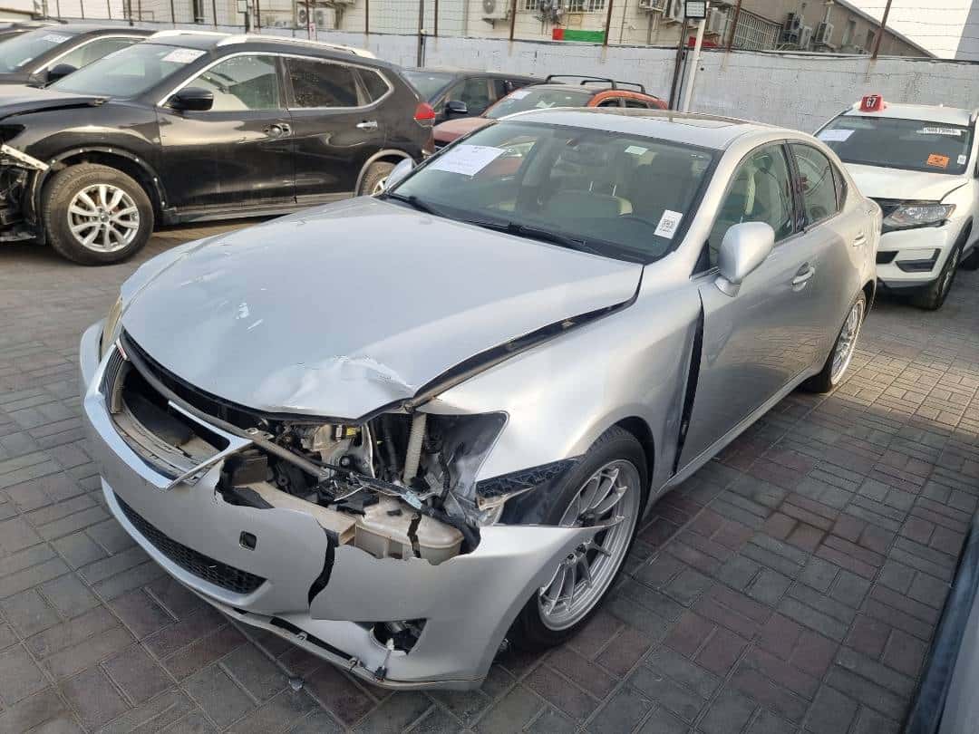 LEXUS IS 250 - Exterior