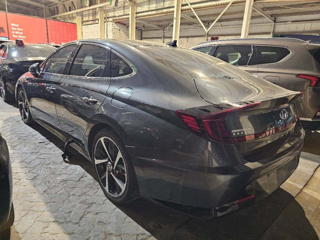 HYUNDAI SONATA 2023 thumbnail 1