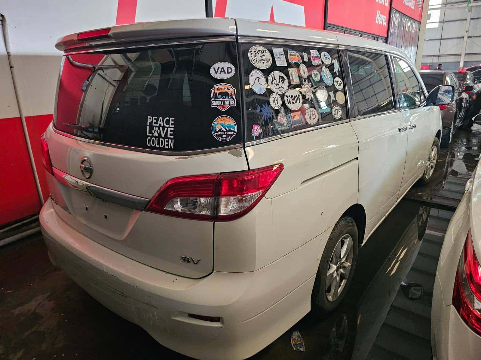 2013 Nissan Quest thumbnail 4