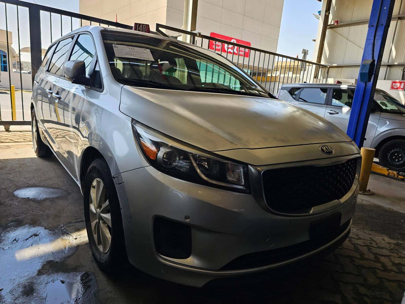 KIA SEDONA 2017 thumbnail 2