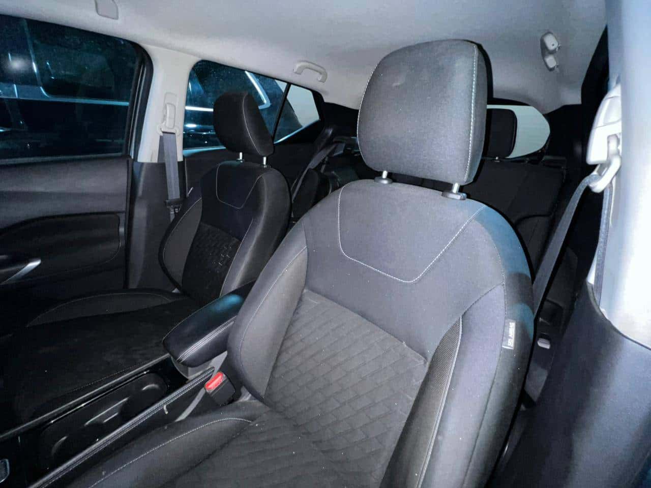 NISSAN KICKS 2023 thumbnail 2