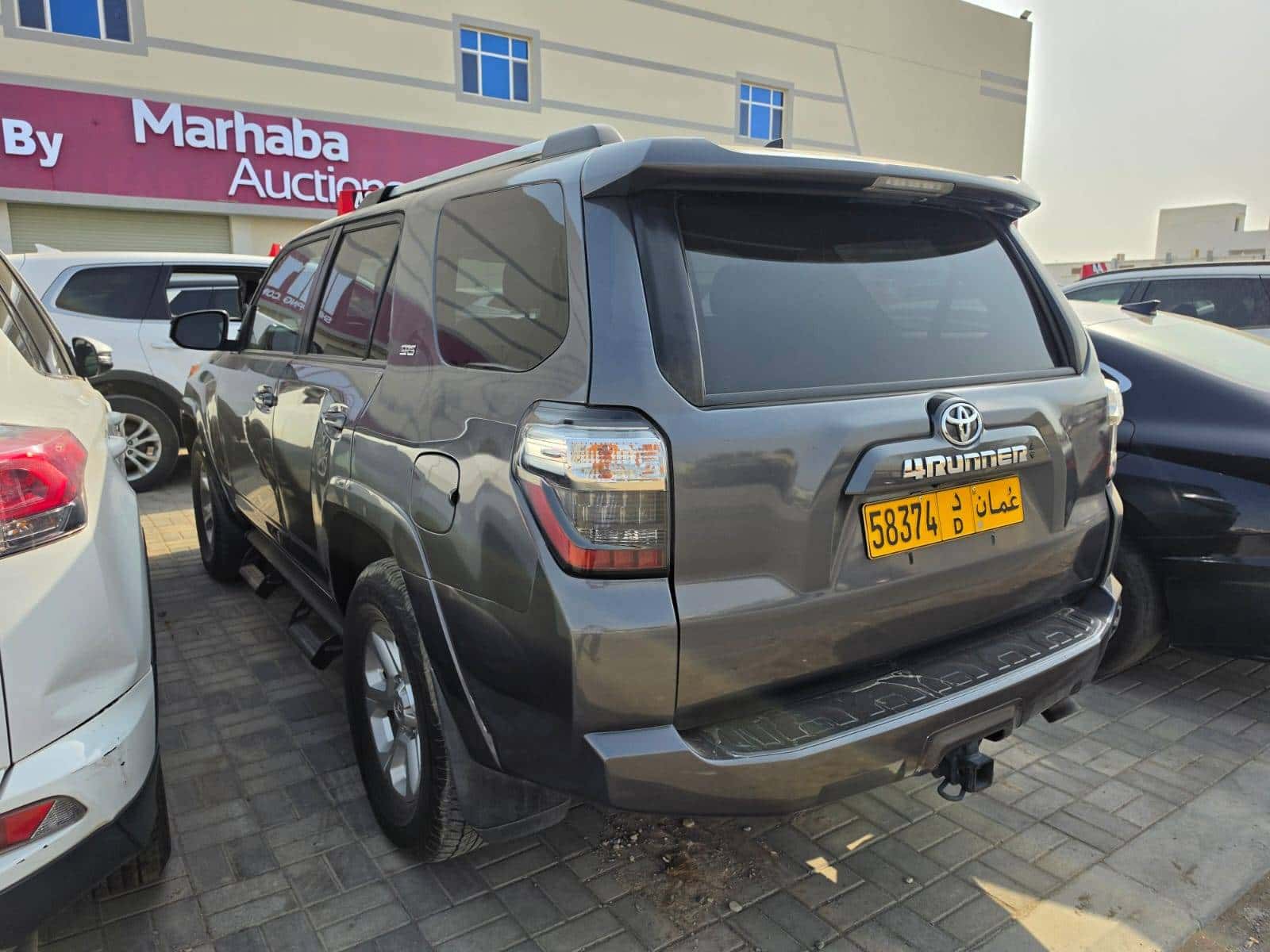 Toyota 4RUNNER SR5 2022 thumbnail 4