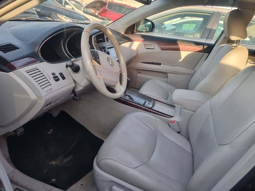 Toyota Avalon 2011 thumbnail 4