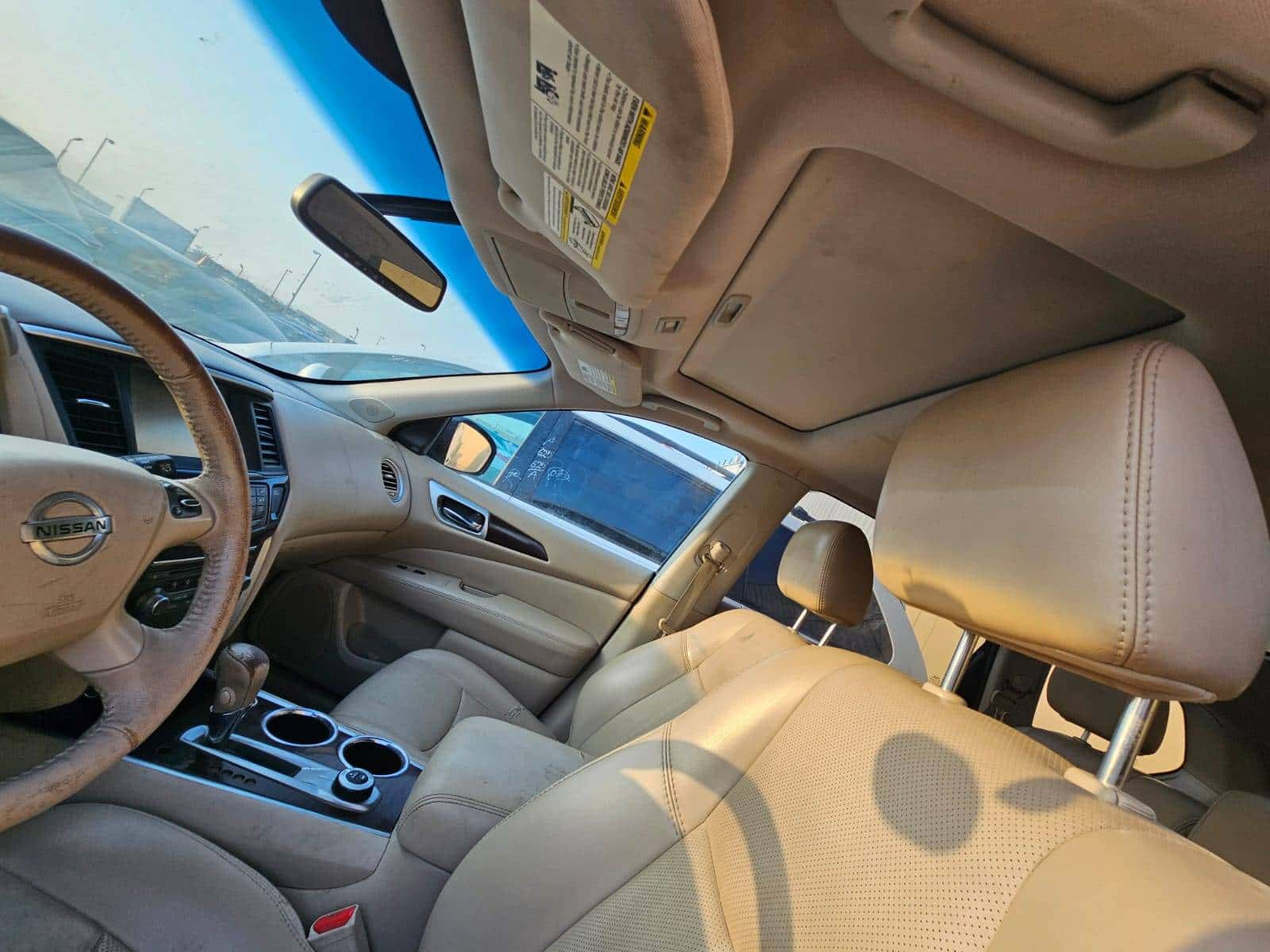 Nissan Pathfinder 2015 thumbnail 4