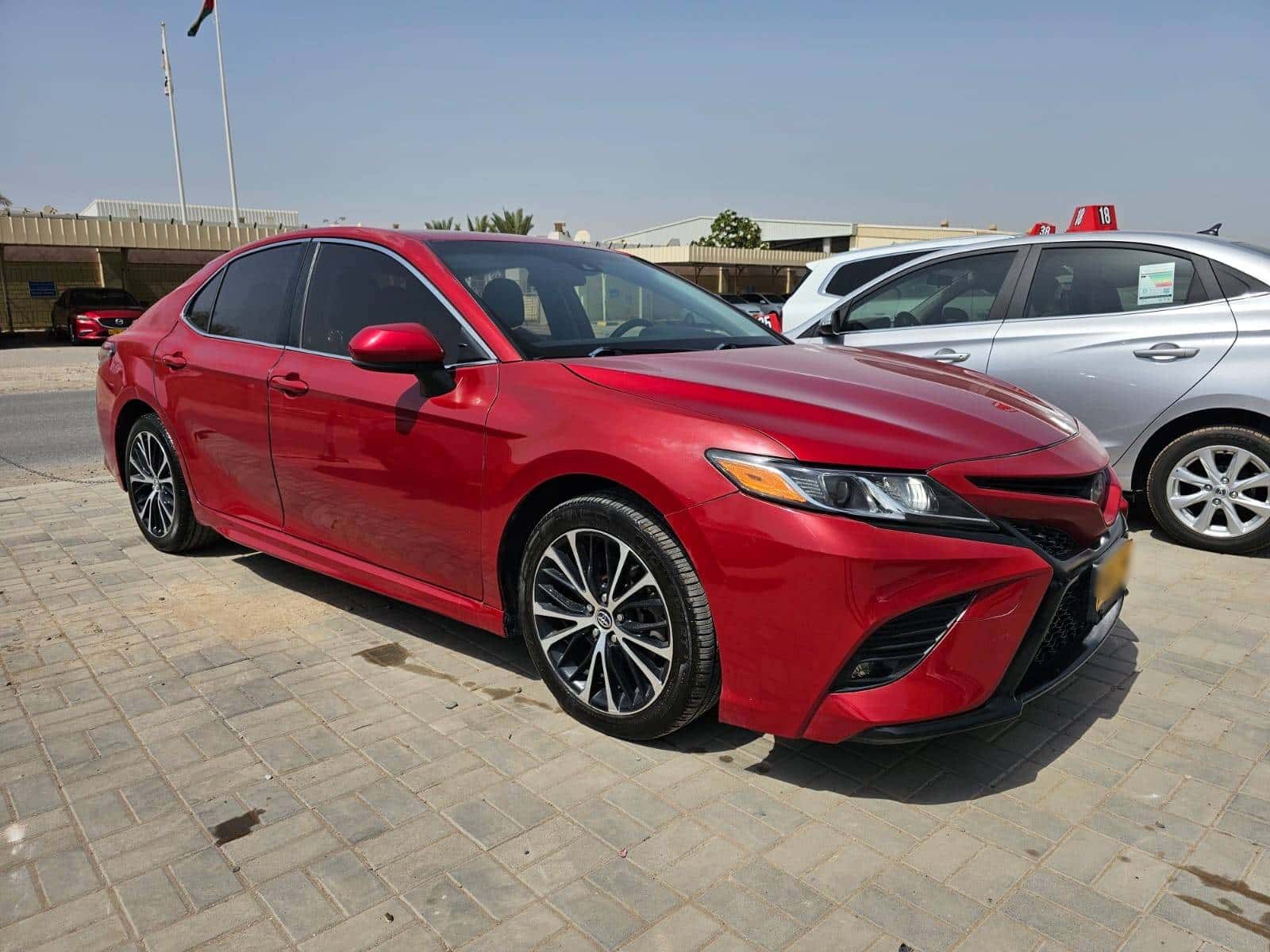 Toyota Camry 2020 thumbnail 1
