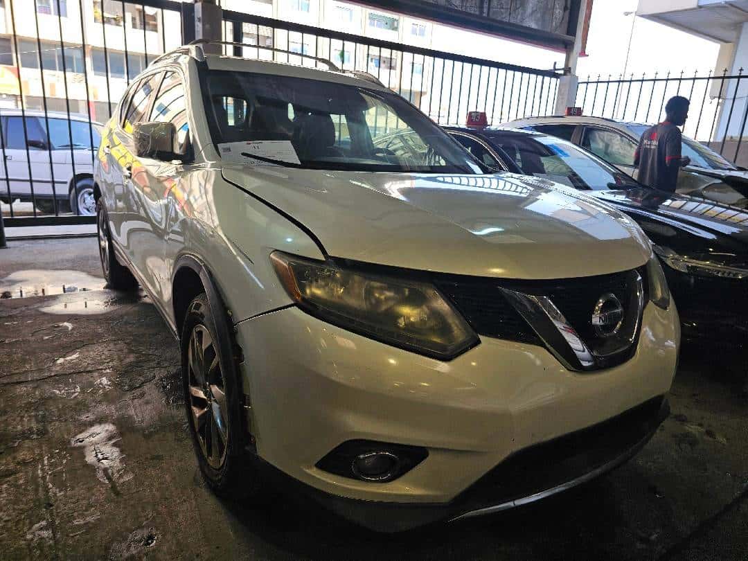 NISSAN ROGUE - Exterior
